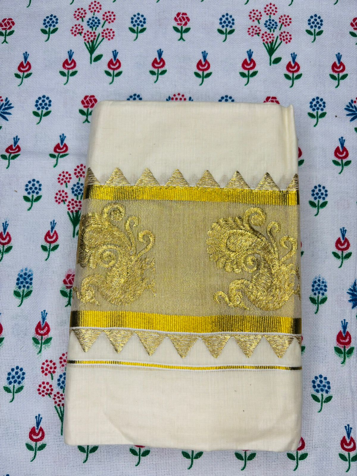 MAT003  Jacquard Set Mundu made from premium quality cotton material