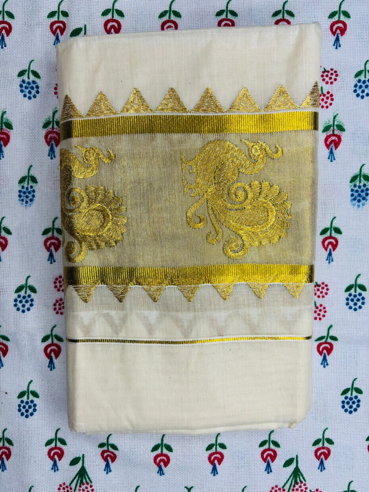 MAT003  Jacquard Set Mundu made from premium quality cotton material