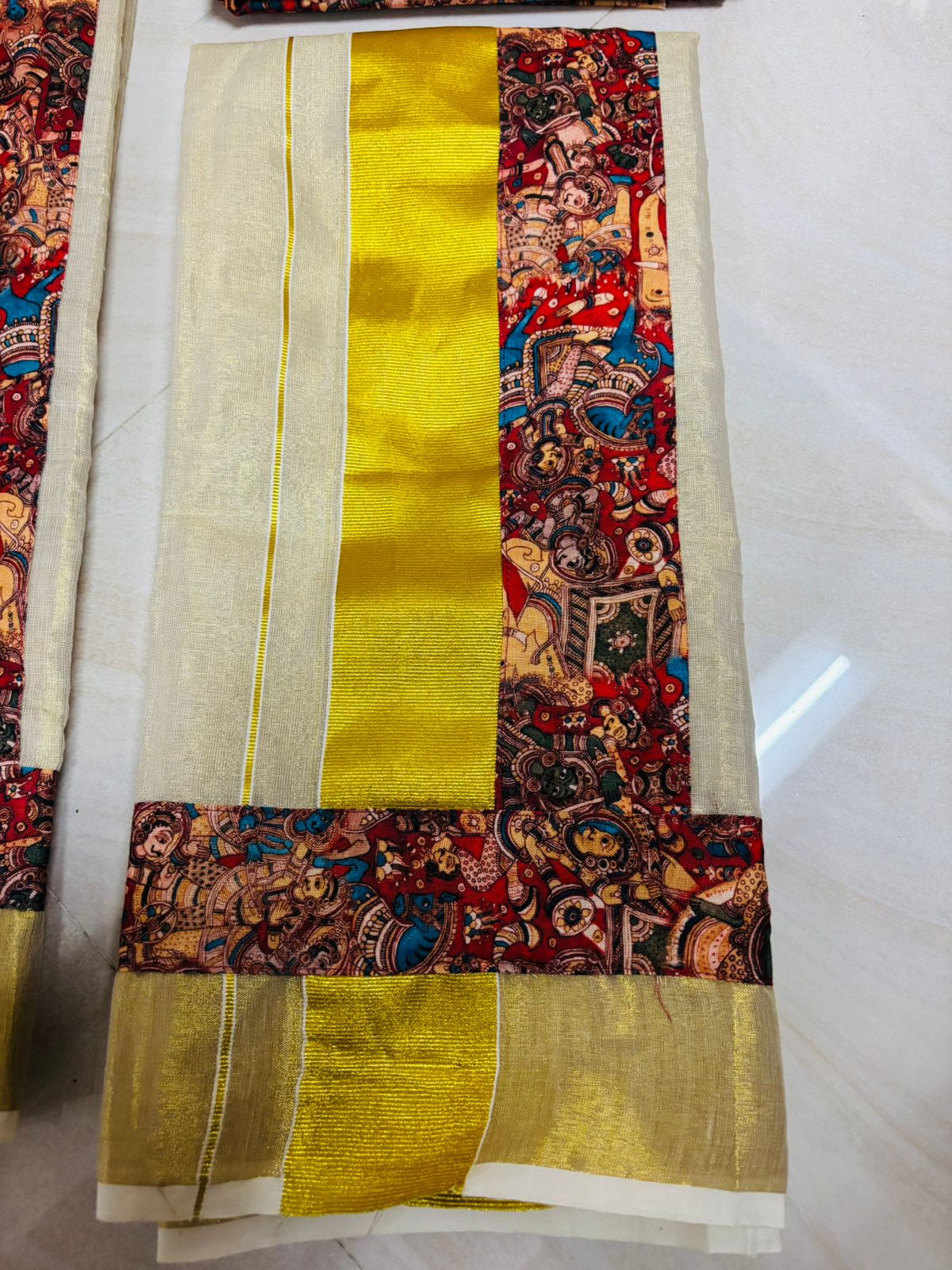 MAT004 Tissue Set Mundu Classic Onam Special With Blouse