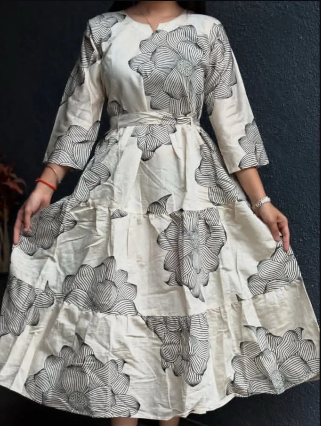 RJC003  Look pretty & stylish & walk in comfort with our New print Midi with stylish 3/4 sleeves set perfect for your wardrobe
