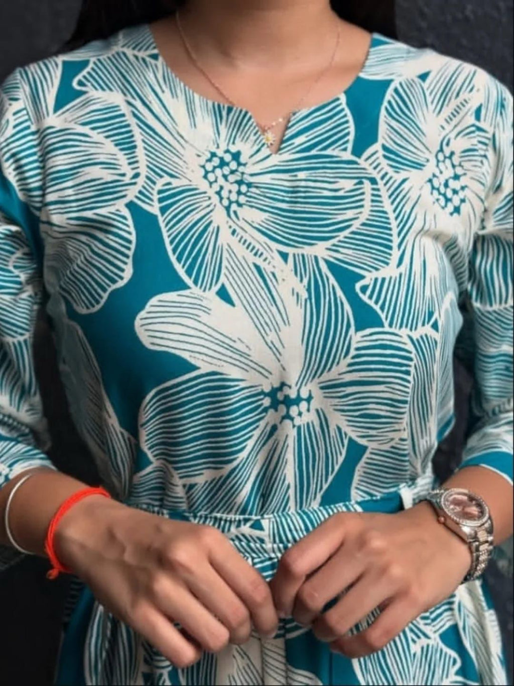 RJC003  Look pretty & stylish & walk in comfort with our New print Midi with stylish 3/4 sleeves set perfect for your wardrobe