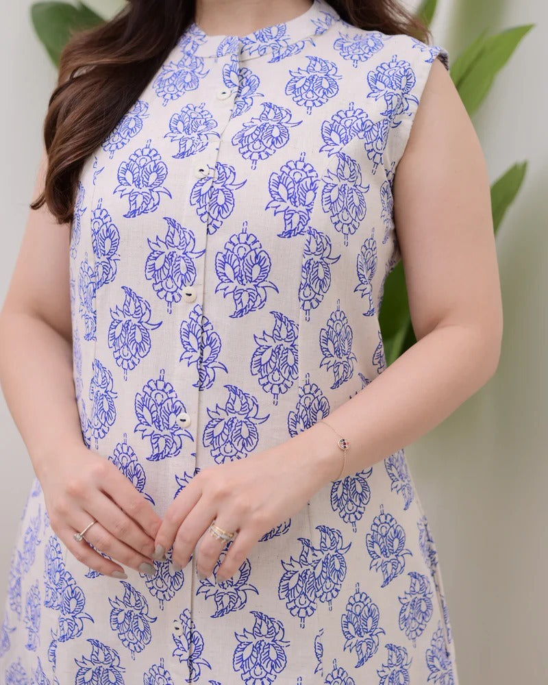PRD0056 Our Exclusive Collection is here to add a touch of tradition to your wardrobe.