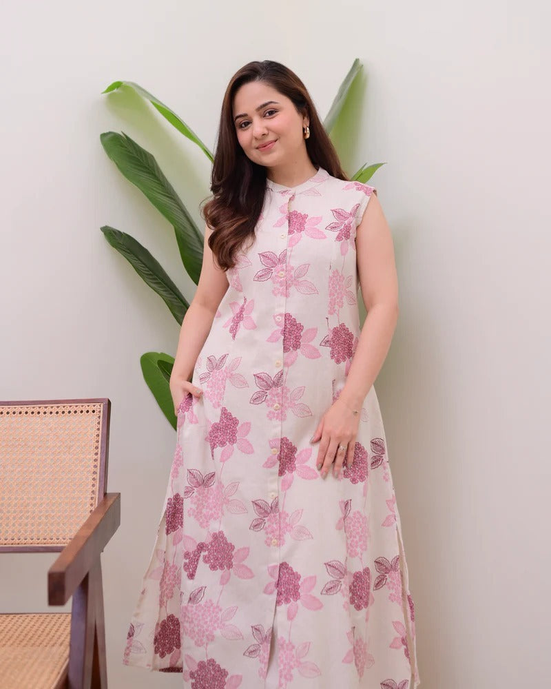 PRD0071 Our Exclusive Collection is here to add a touch of tradition to your wardrobe.