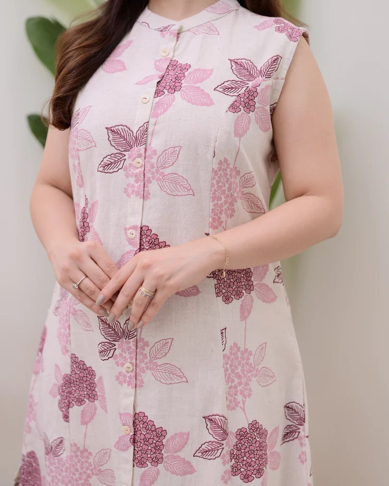 PRD0071 Our Exclusive Collection is here to add a touch of tradition to your wardrobe.