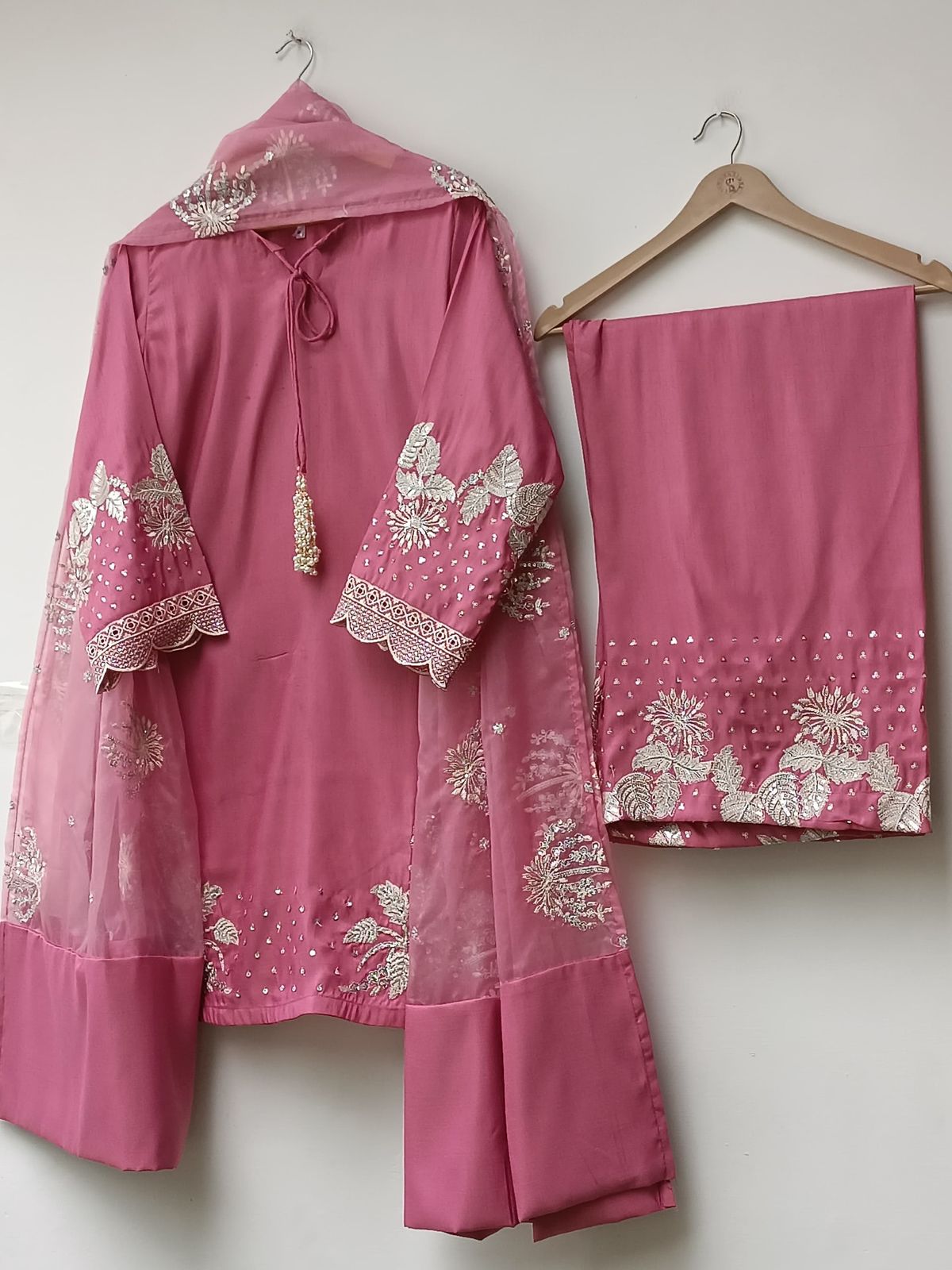 PRD0089 Presenting New Designer Collection In Natural Crepe Silk Top-Bottom And Dupatta Set Fully Stitched Ready To Wear