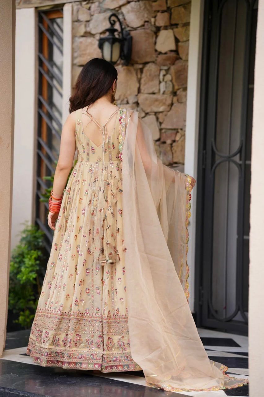 PRD0097 Step into effortless charm with our exclusive 3-piece co-ord set – crafted for comfort, stitched with grace.