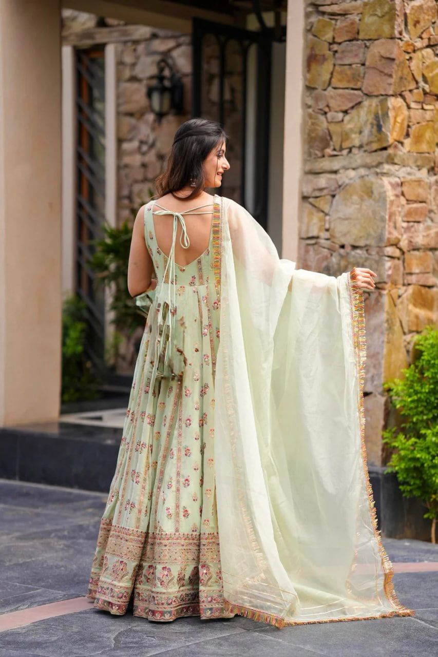 PRD0097 Step into effortless charm with our exclusive 3-piece co-ord set – crafted for comfort, stitched with grace.