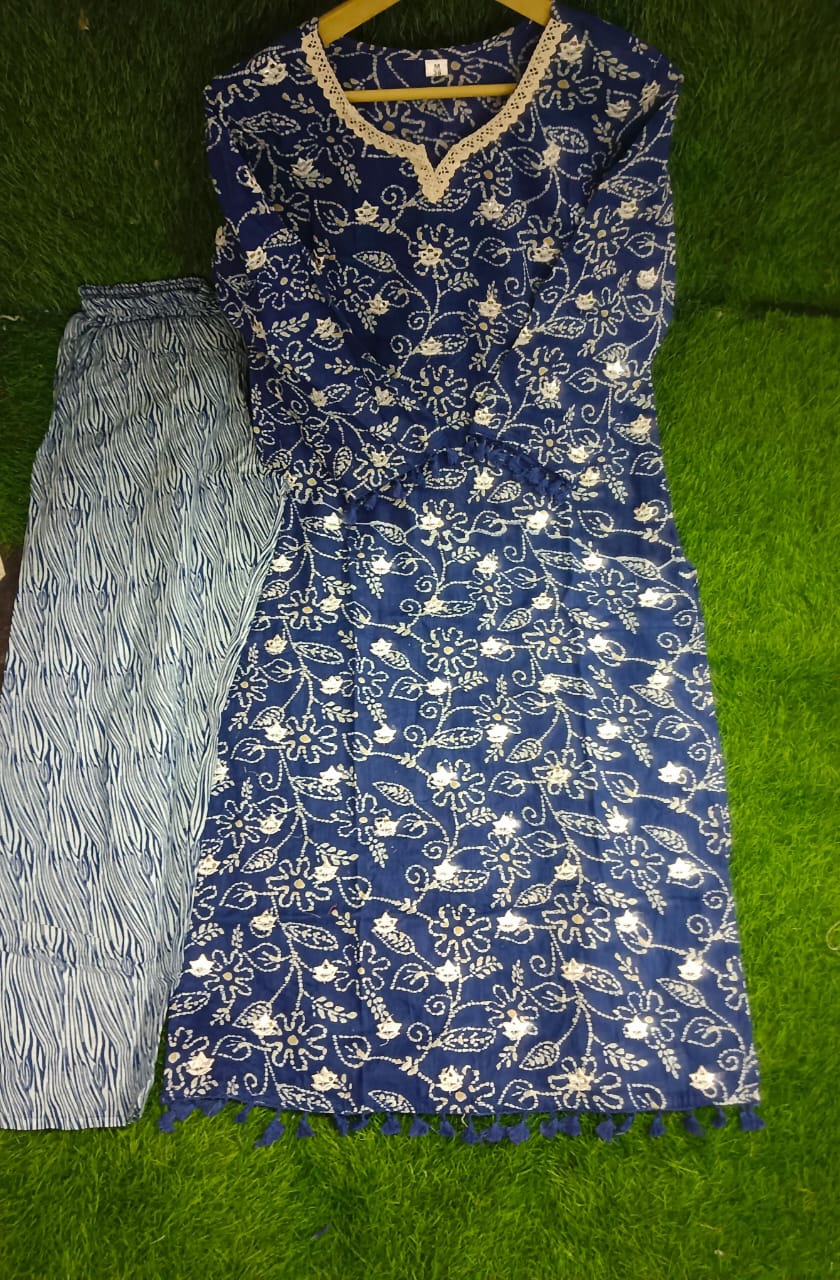 JKM0028 A detailed neckline with funda selves and Daman, Baatik floral print on kurta pant and full printed dupatta.
