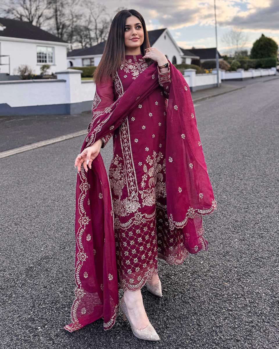 PRD00119 DESIGNER WEAR EXCLUSIVE SUIT IN GEORGETTE FABRIC TOP AND PANT WITH DUPATTA IN SEQUENCE EMBROIDERY