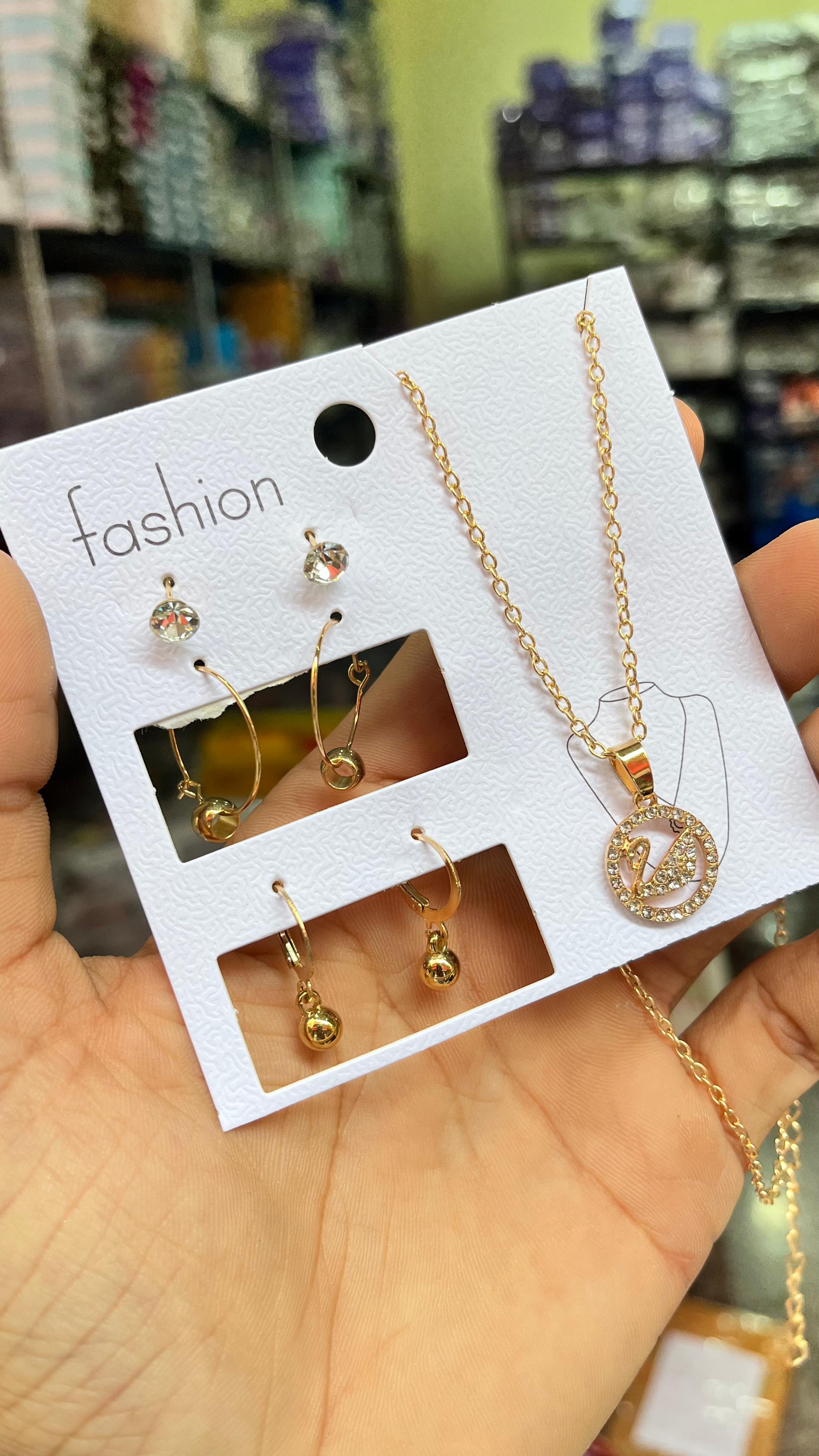 MFJH GOLDEN & STONE CHAIN PENDENT WITH 3 SET EARRINGS COMBO