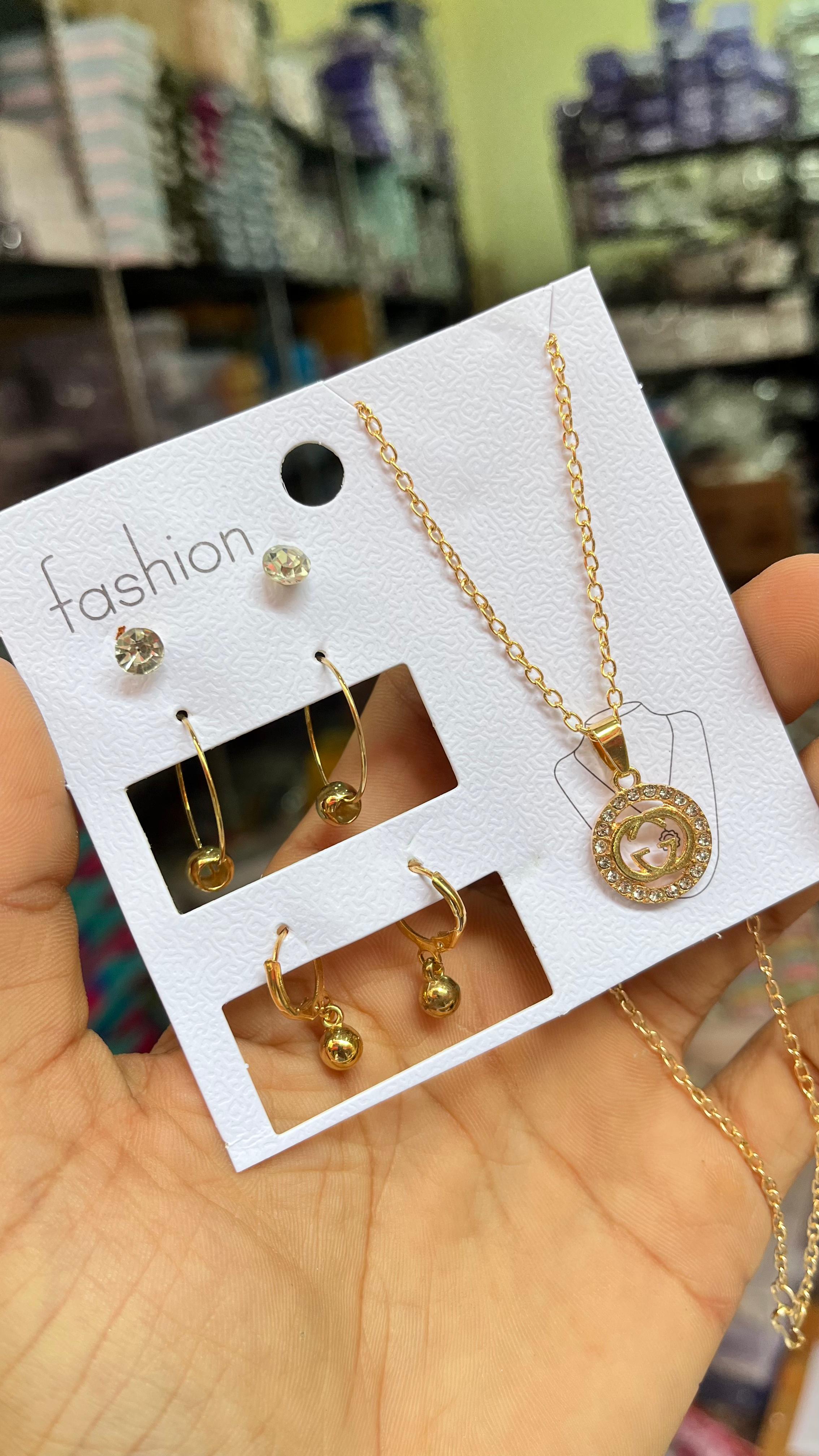 MFJH GOLDEN & STONE CHAIN PENDENT WITH 3 SET EARRINGS COMBO
