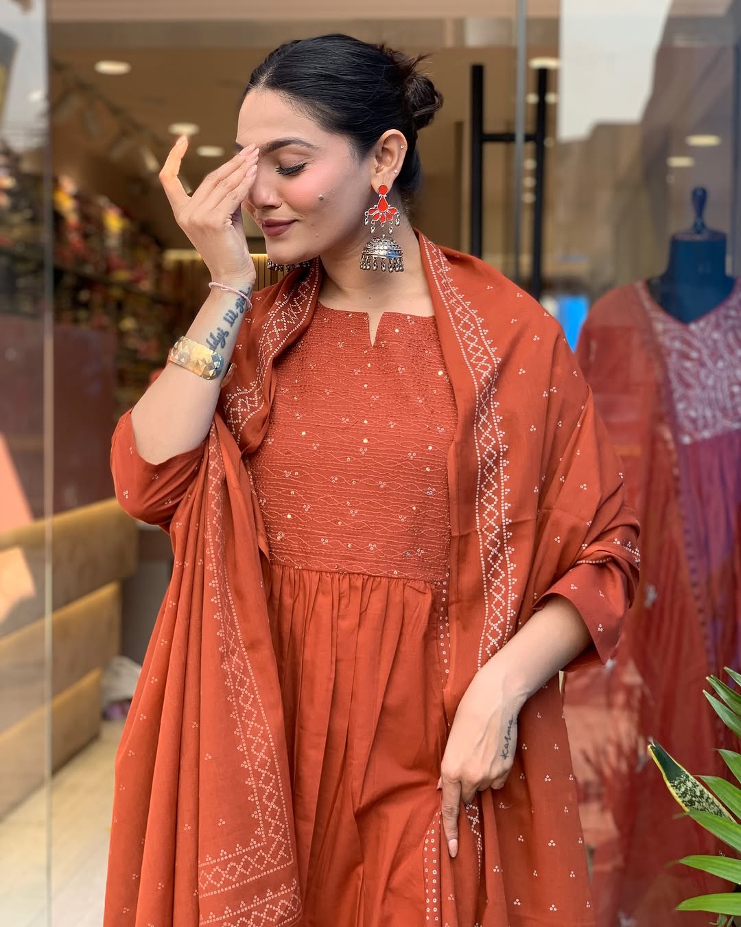 JKM0047 Pure Cotton60-60 super dyeing kurta with silver print with beautiful emb siq neck yoke & cotton pant with silver print full malmal dupatta.