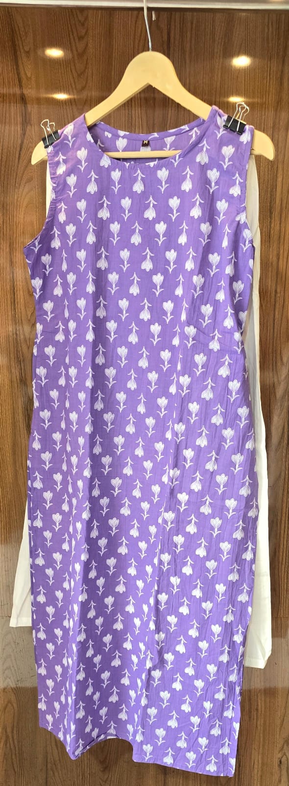 JKM0054 BEAUTIFUL COTTON PRINTED SLEEVELESS KURTI WITH PANT.