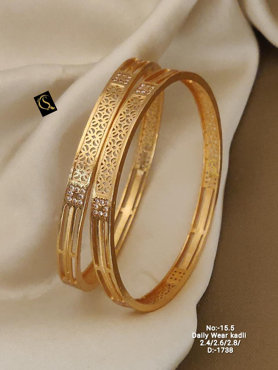 SI0021 PREMIUM QUALITY GOLD PLEATED DAILY WEAR BANGLES( One piece)