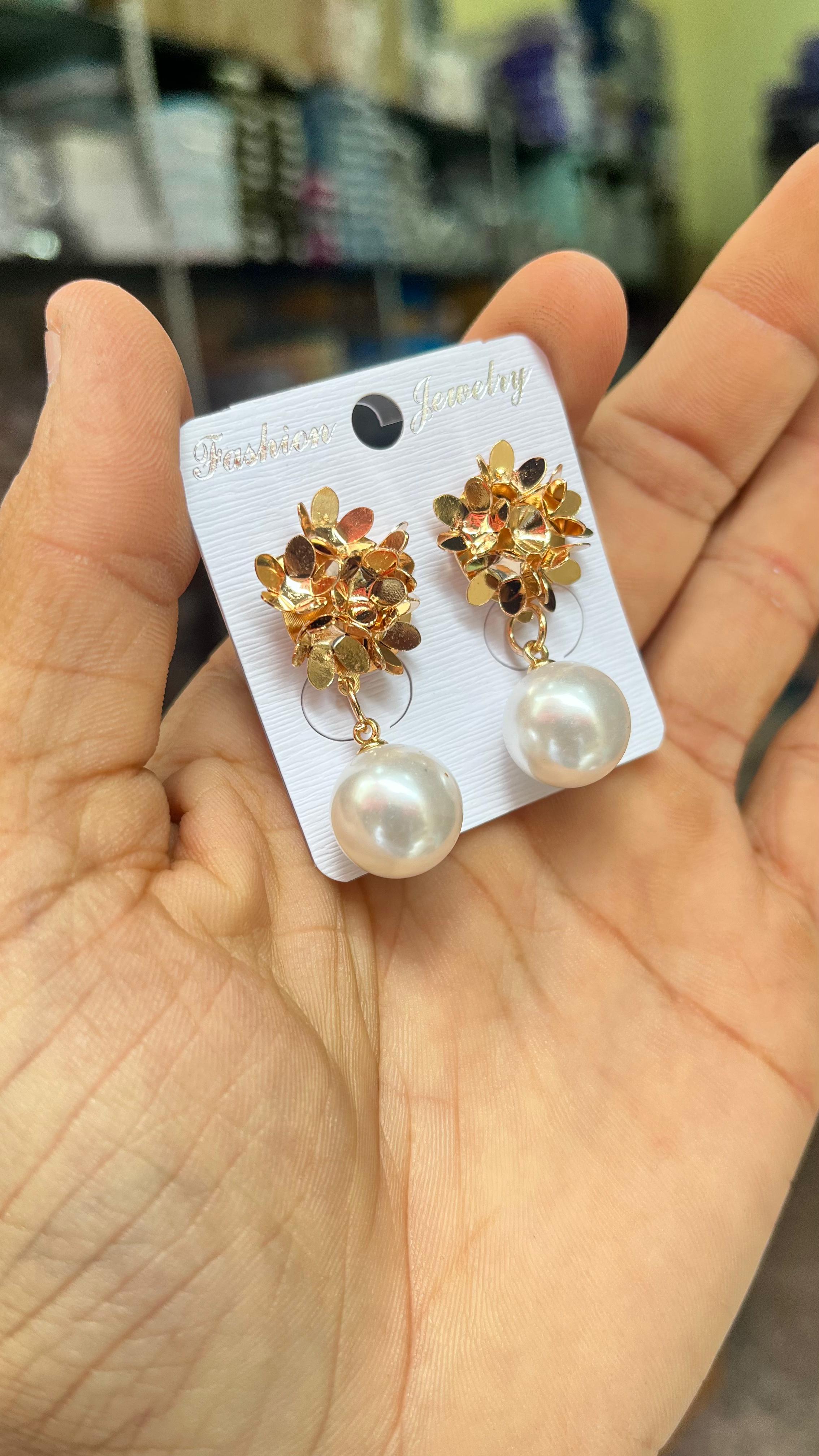 MFJH006 WESTERN STYLISH EARRINGS