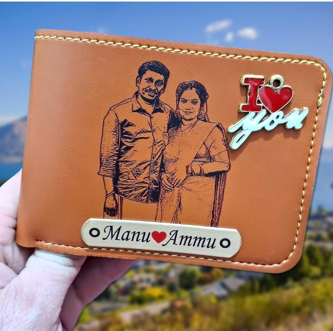 CCP007  Customized wallet featuring premium quality material, personalized charm, and name strip