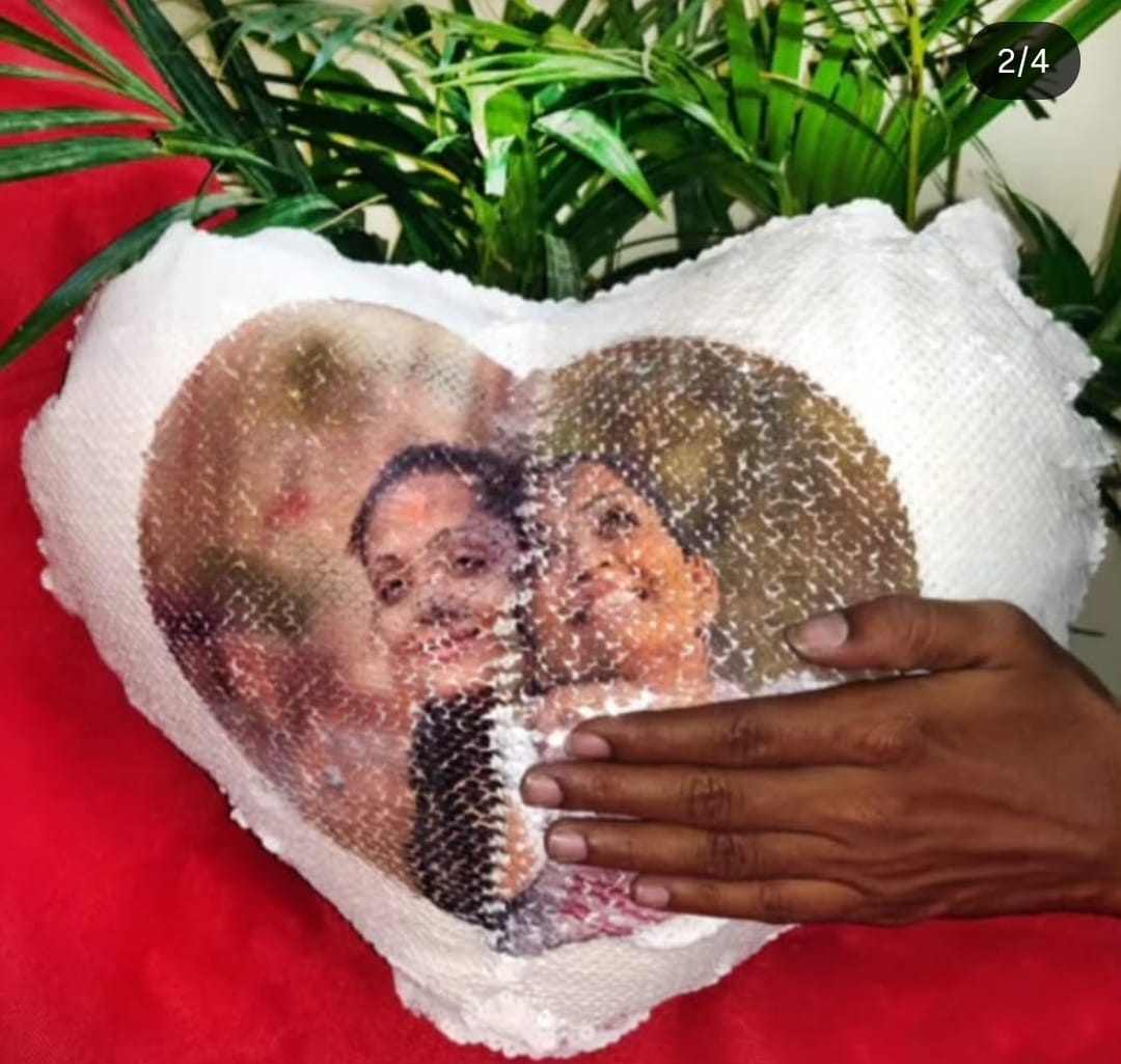 CCP0014 Heart magic pillow