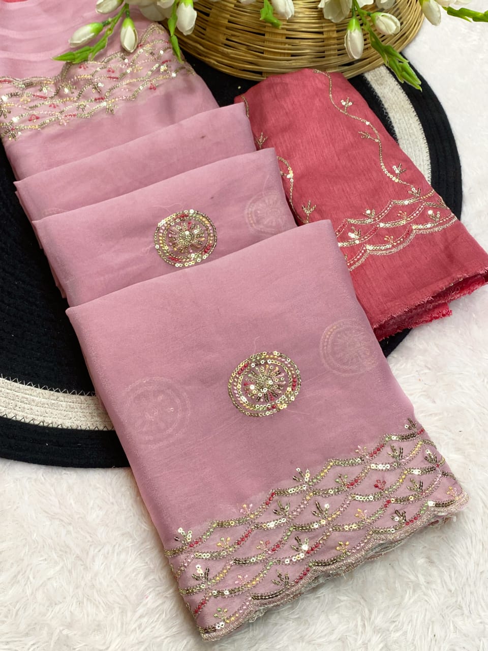 PRD00124 RICH AND ELEGENT PREMIUM GEORGETTE SARI WITH SEQUINS WORK ON BORDER