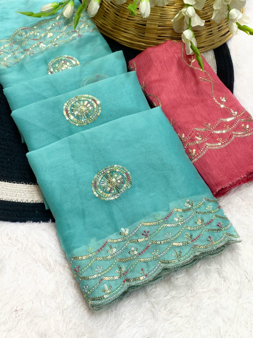 PRD00124 RICH AND ELEGENT PREMIUM GEORGETTE SARI WITH SEQUINS WORK ON BORDER