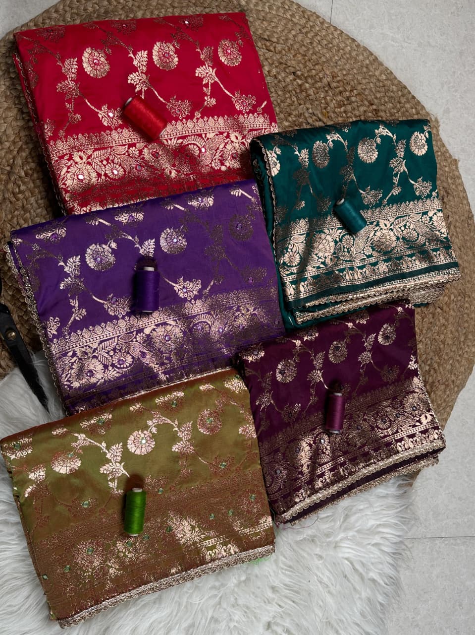 PRD00125 Exquisite Collection of Banarasi silk saree