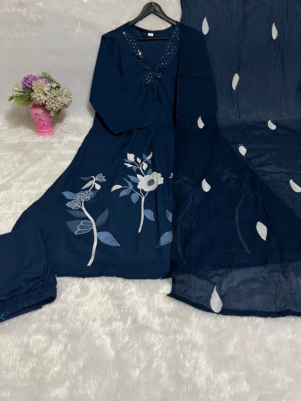 RHS0028 New elegant cotton kurti pant dupatta set