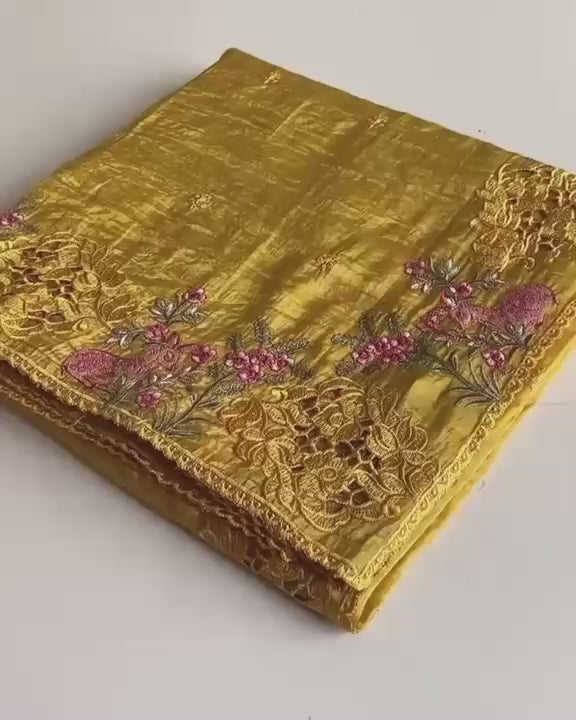 PRD0094 Elegant Gold Crush Saree